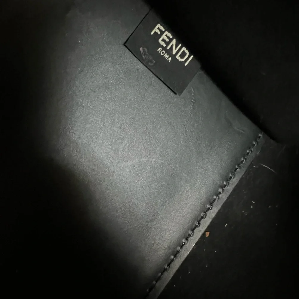 Fendi Black Sunshine Tote - Picture 4 of 6